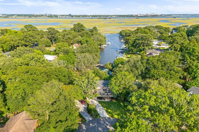23 Charlyn Drive, Charleston, SC 29407