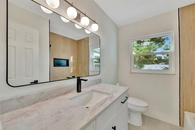 2705 SUNNYSIDE STREET, Sarasota, FL 34239
