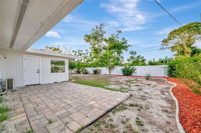 2705 SUNNYSIDE STREET, Sarasota, FL 34239