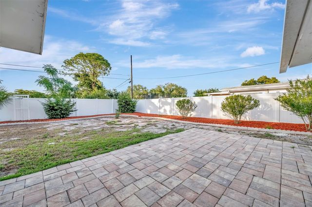 2705 SUNNYSIDE STREET, Sarasota, FL 34239