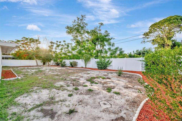 2705 SUNNYSIDE STREET, Sarasota, FL 34239