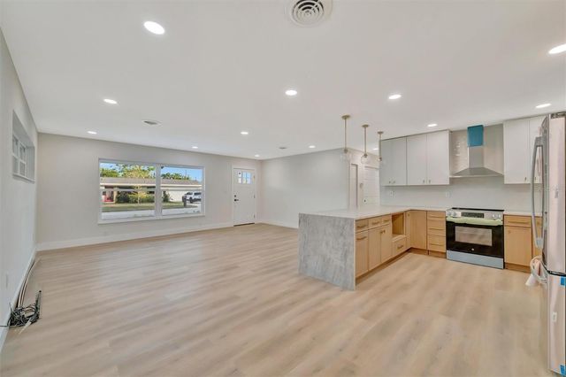 2705 SUNNYSIDE STREET, Sarasota, FL 34239