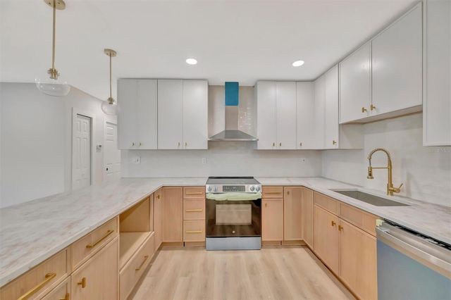 2705 SUNNYSIDE STREET, Sarasota, FL 34239