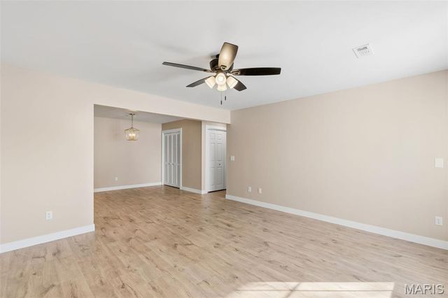 288 Carriage Court, Washington, MO 63090