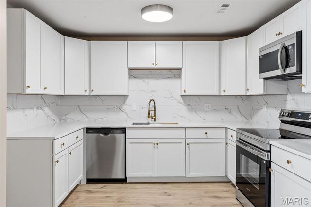 288 Carriage Court, Washington, MO 63090