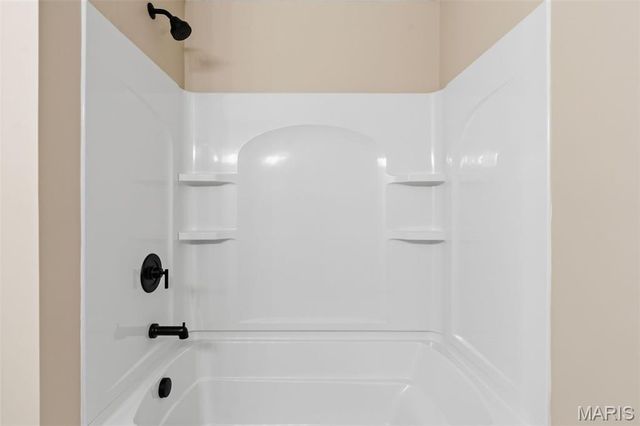 288 Carriage Court, Washington, MO 63090