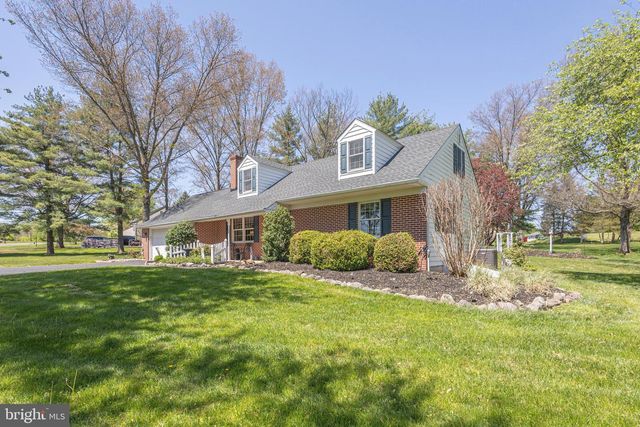 225 PARKVIEW CT, Harleysville, PA 19438