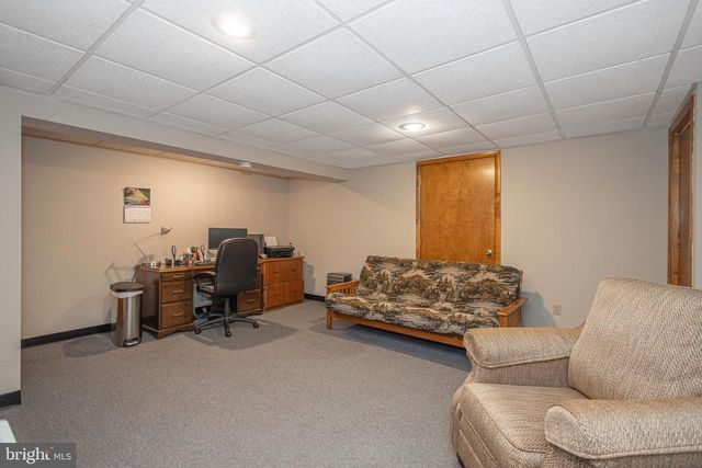 225 PARKVIEW CT, Harleysville, PA 19438