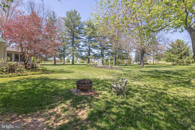 225 PARKVIEW CT, Harleysville, PA 19438
