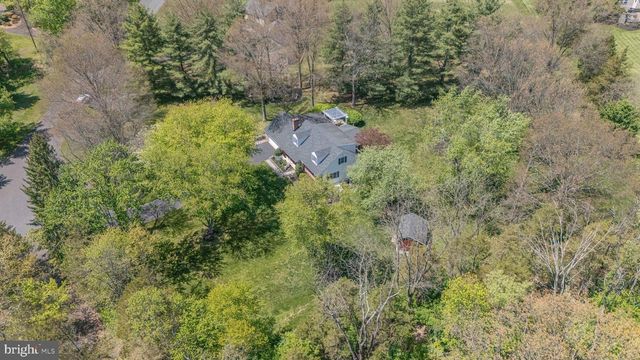 225 PARKVIEW CT, Harleysville, PA 19438