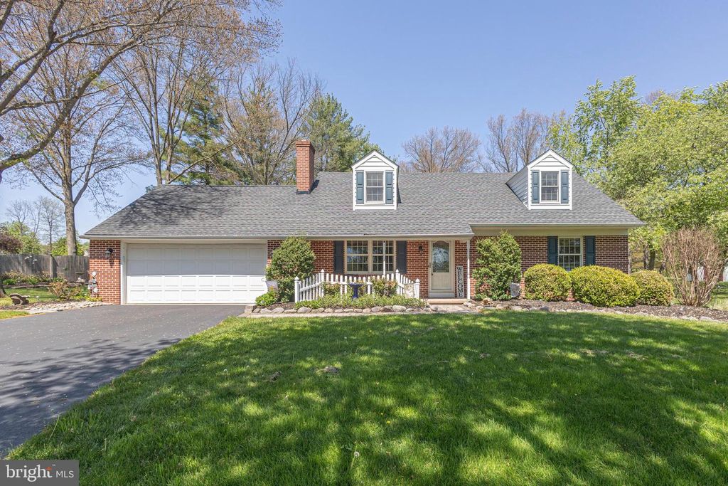 225 PARKVIEW CT, Harleysville, PA 19438