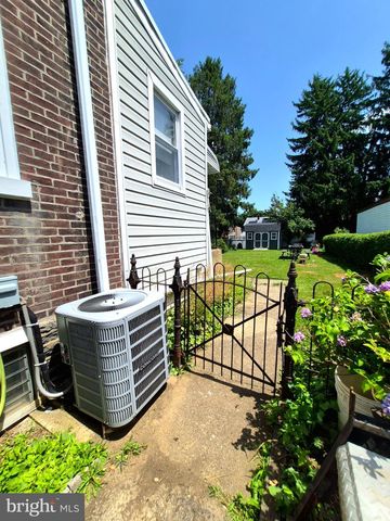 54 BLAKE AVE, Rockledge, PA 19046