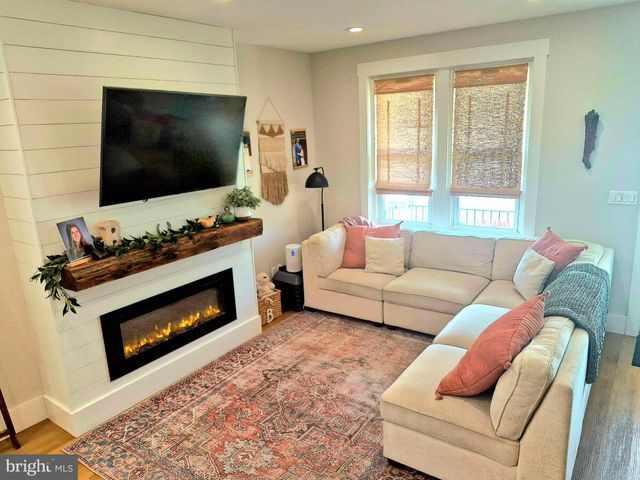 54 BLAKE AVE, Rockledge, PA 19046
