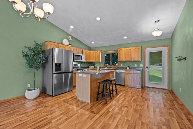 N1838 HYACINTH COURT, Greenville, WI 54942