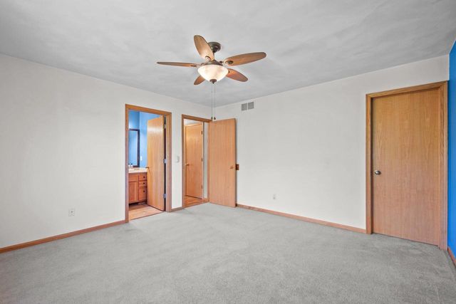 N1838 HYACINTH COURT, Greenville, WI 54942