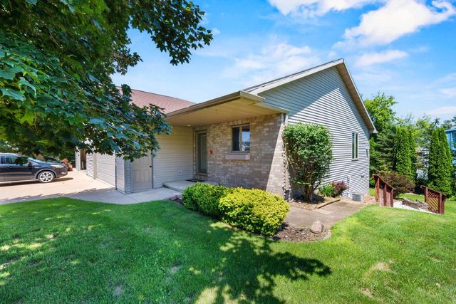 N1838 HYACINTH COURT, Greenville, WI 54942