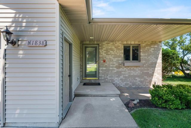 N1838 HYACINTH COURT, Greenville, WI 54942