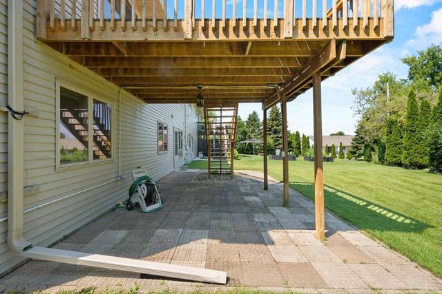 N1838 HYACINTH COURT, Greenville, WI 54942