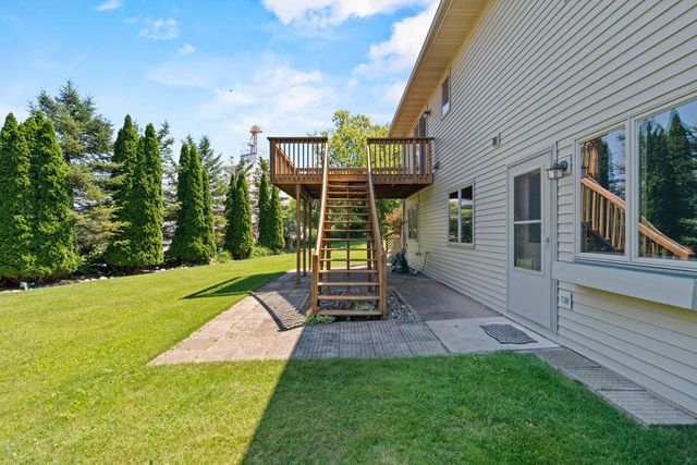 N1838 HYACINTH COURT, Greenville, WI 54942