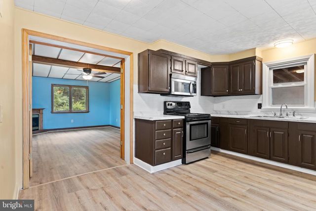 602 SAINT JOHNS RD, Shiremanstown, PA 17011