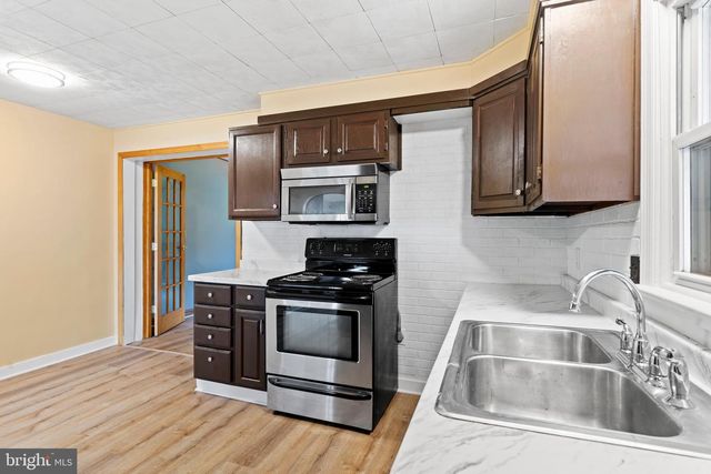 602 SAINT JOHNS RD, Shiremanstown, PA 17011