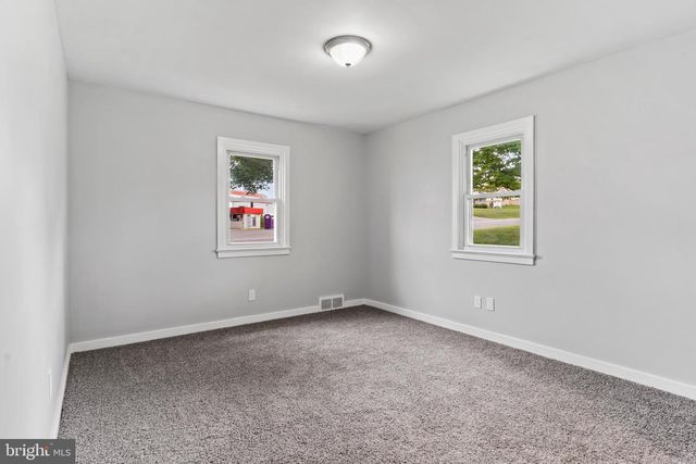 602 SAINT JOHNS RD, Shiremanstown, PA 17011
