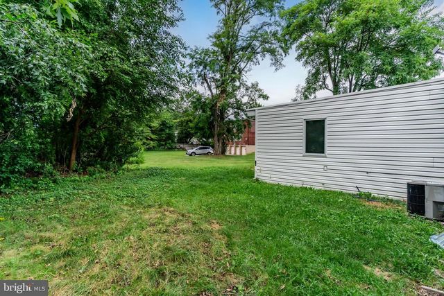 602 SAINT JOHNS RD, Shiremanstown, PA 17011
