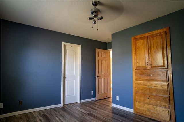 10760 N Laurel Avenue, Kansas City, MO 64157