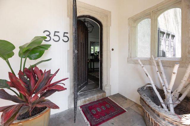 355 Lincoln Road, Grosse Pointe, MI 48230