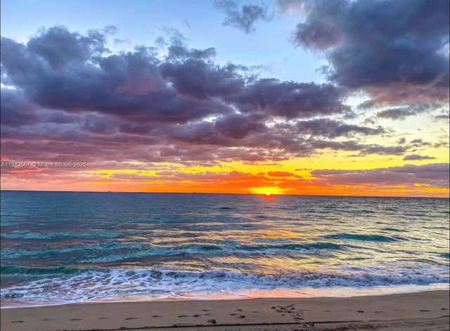 326 Wilson St 205, Hollywood, FL 33019