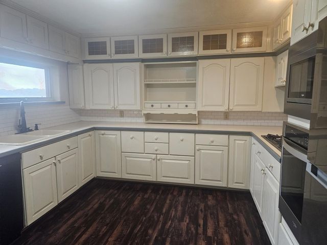 683 Waverly Road, La Porte, IN 46350