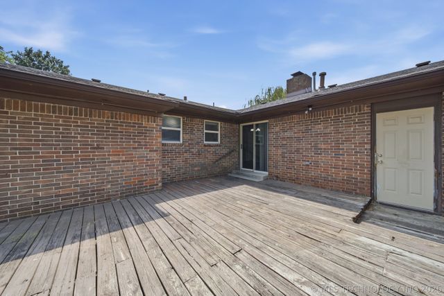 2227 S 107th East East Avenue, Tulsa, OK 74129