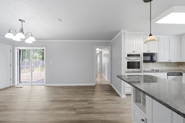 2227 S 107th East East Avenue, Tulsa, OK 74129
