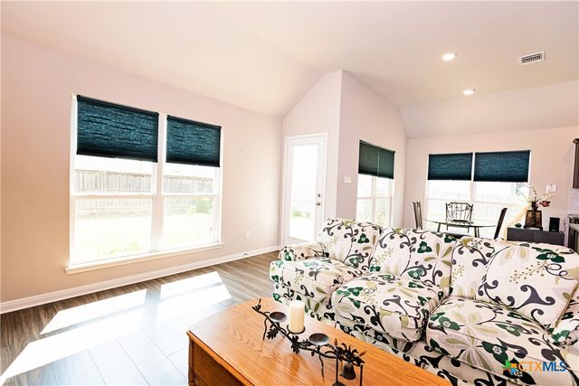 903 Fallbrook Drive, Temple, TX 76502