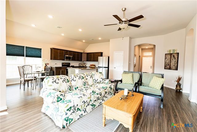 903 Fallbrook Drive, Temple, TX 76502