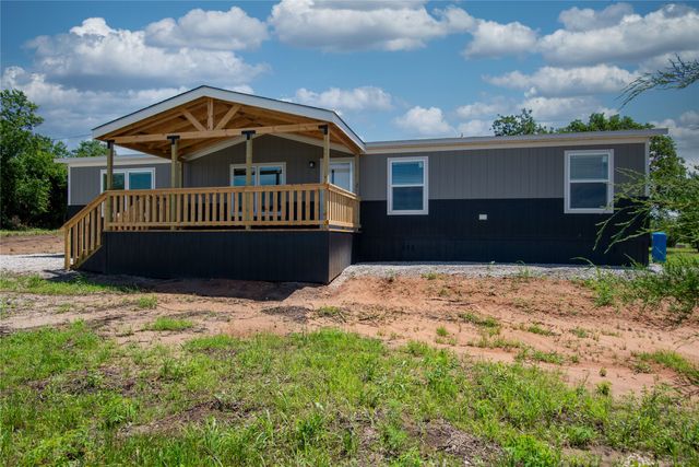 130 Private Road 1784, Sunset, TX 76270