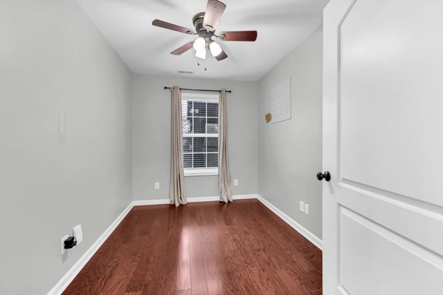 420 Thompkins Ln, Clarksville, TN 37043