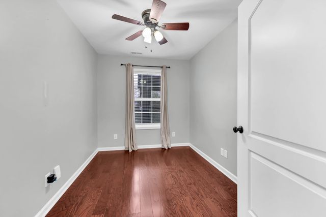 420 Thompkins Ln, Clarksville, TN 37043