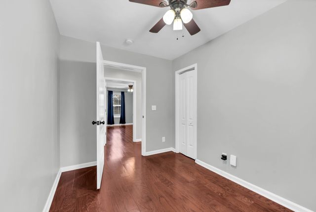 420 Thompkins Ln, Clarksville, TN 37043