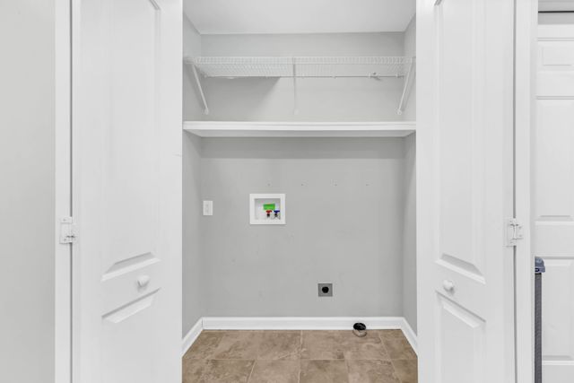 420 Thompkins Ln, Clarksville, TN 37043