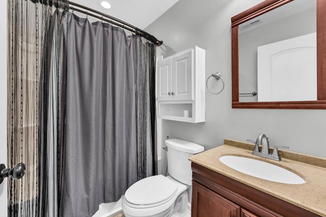 420 Thompkins Ln, Clarksville, TN 37043