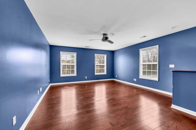 420 Thompkins Ln, Clarksville, TN 37043