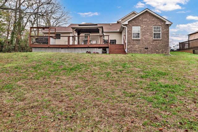 420 Thompkins Ln, Clarksville, TN 37043