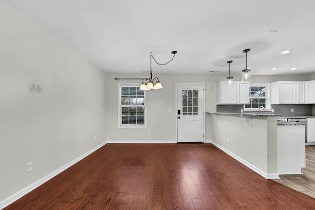 420 Thompkins Ln, Clarksville, TN 37043