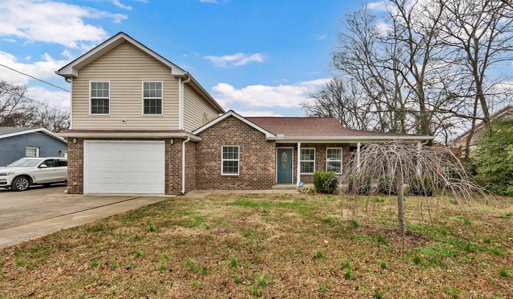 420 Thompkins Ln, Clarksville, TN 37043