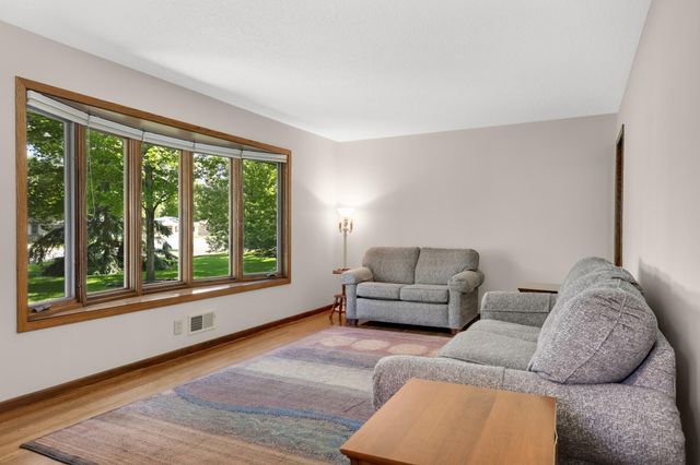 3719 Baillif Place, Bloomington, MN 55431