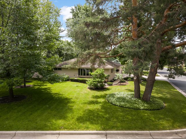3719 Baillif Place, Bloomington, MN 55431