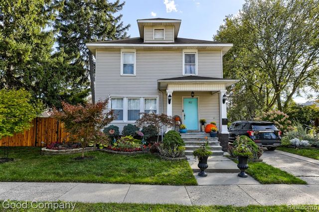 812 E George Avenue, Hazel Park, MI 48030