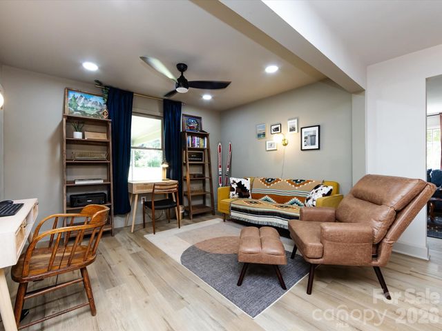 201 Browntown Road, Belmont, NC 28012