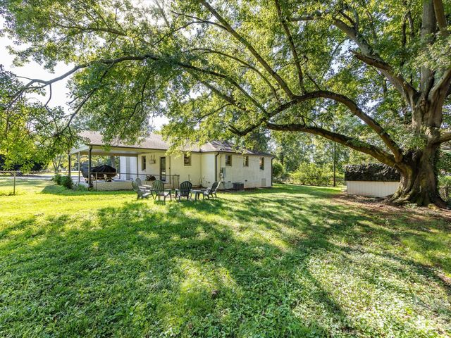 201 Browntown Road, Belmont, NC 28012